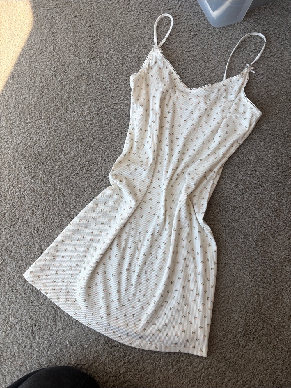 NWOT H&M Cream Ribbed Floral Slip Dress